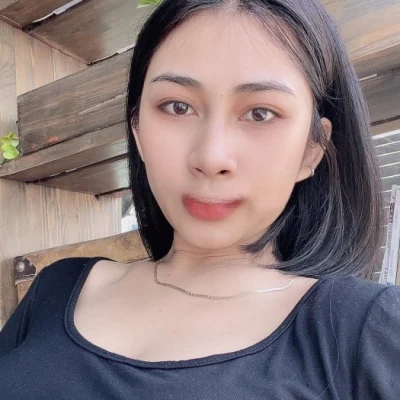 Tuyết, Escort, Dubai