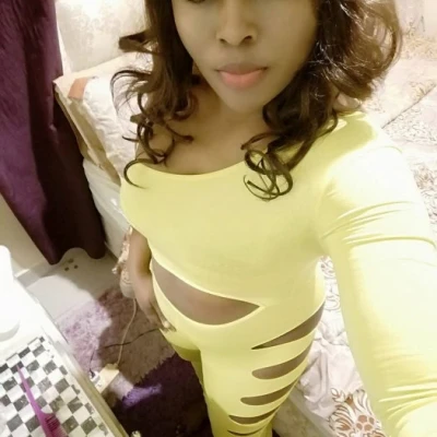 Ashanti, Escort, Kuwait