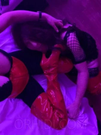 Julia little devil! — 16 / 18