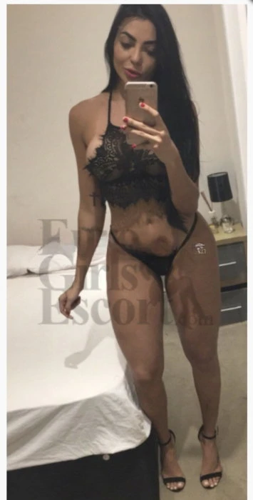 Leticia — 8 / 10