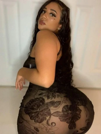 Sexy Camila — 2 / 4