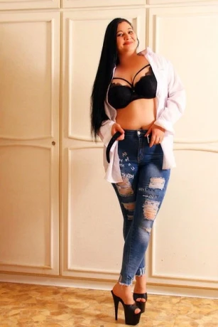 Giulia Neu Geimpft — 5 / 12