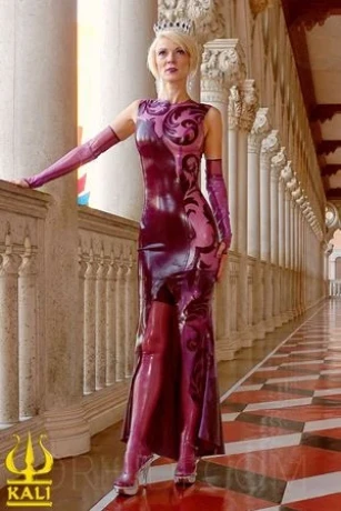 CONTESSA KALI — 17 / 18