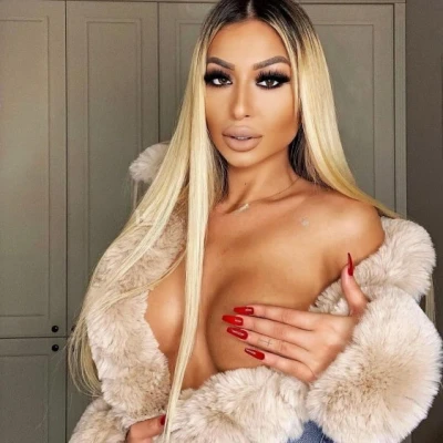 Simony, Escort, Marbella