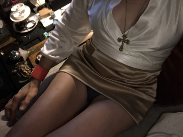 Fresh orientel experiel with massage and more. — 1 / 3