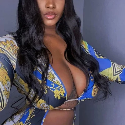 Bisa, Escort, Muscat