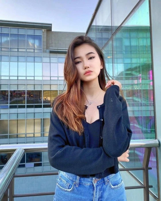 Kayle, Escort, Kulim