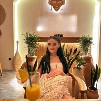 Ameli, Escort, Paris