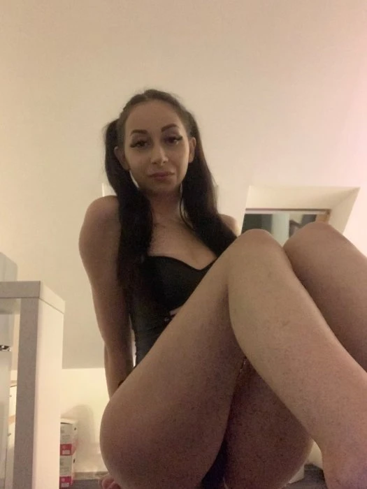 Saxxanaa — 2 / 3