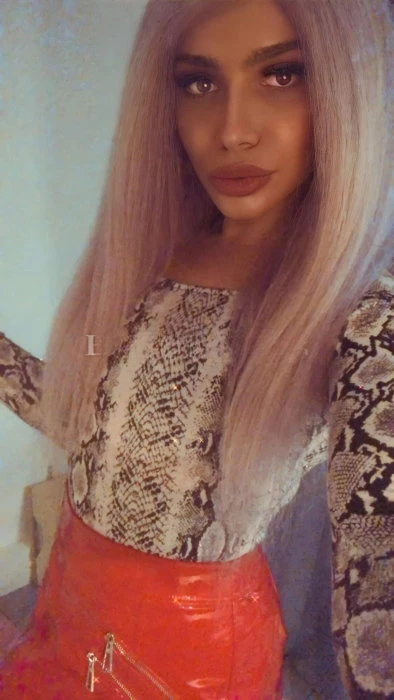 Kim, Escort, Luton