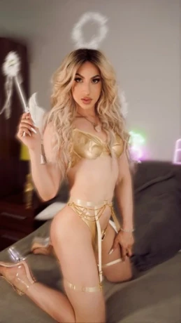 Rafaella Kallimann — 3 / 8