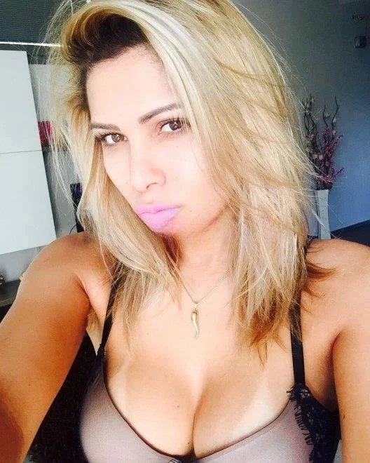 Agatha Victória — 10 / 12