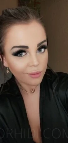 Kessi bei Massage Salon Kompliment — 4 / 5