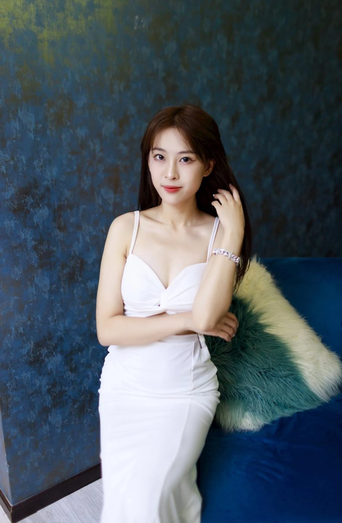 Joli Asia Model Nur Massage — 2 / 3