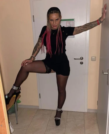 Tinka Sexy Versaut Ist Heu — 15 / 20