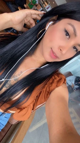 Alexandra Lisowska — 10 / 12