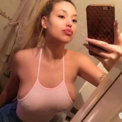 Lily, Escort, Avignon