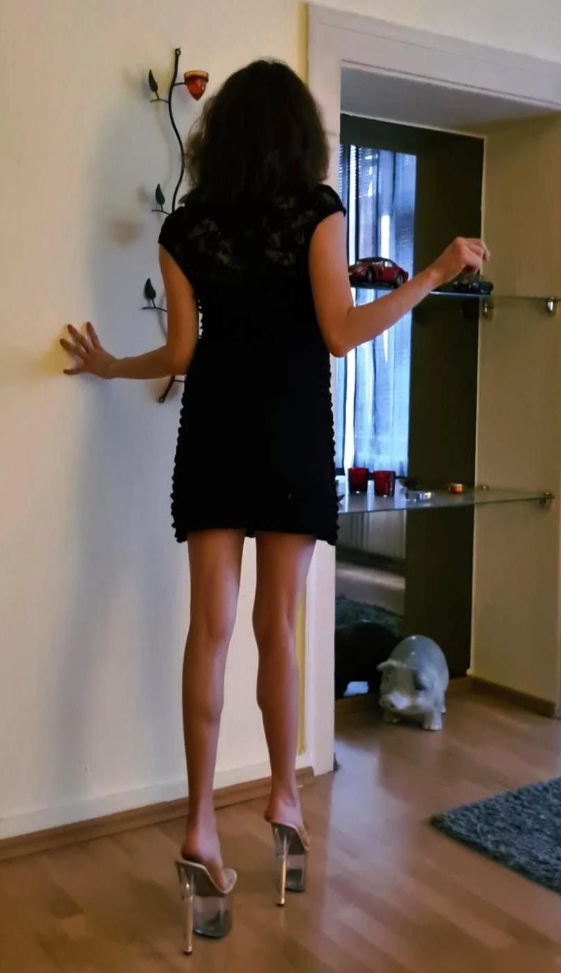 Skinny Lena, Escort, Offenbach
