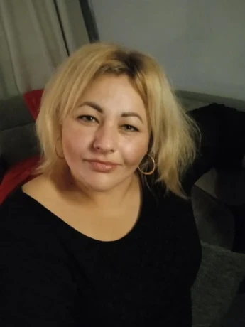 Sexy Molli Tanja Bei Club Exzellent — 4 / 11