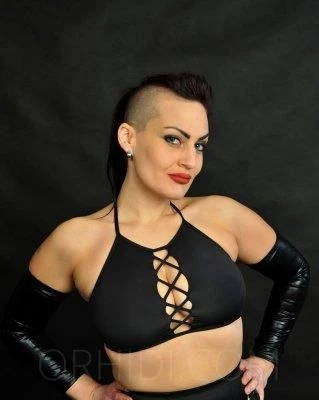 Madam S., Escort, Prague