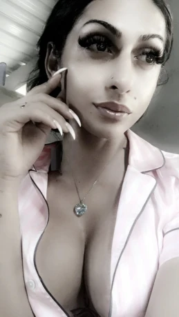 Maddison Love — 1 / 3