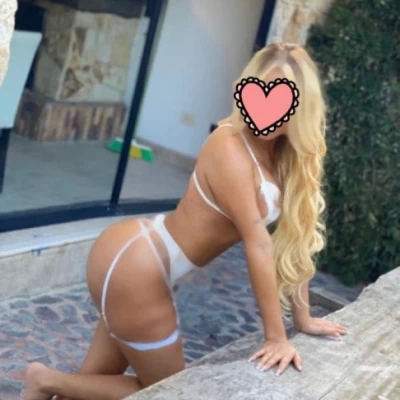 Juliana, Escort, Alice Town