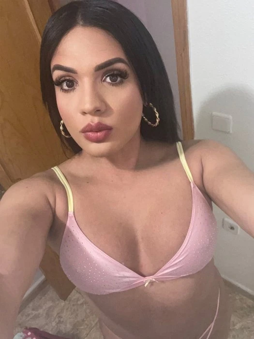 Luna — 8 / 14