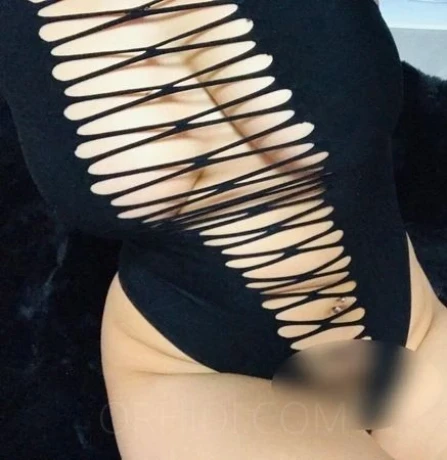 Deutsche Sarah  Nur WhatsApp erreichbar — 2 / 5