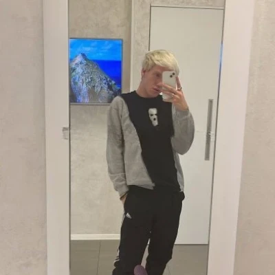 Daniell, Escort, Wels