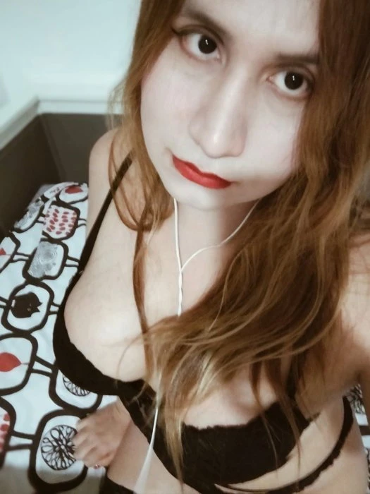 Jess — 2 / 3