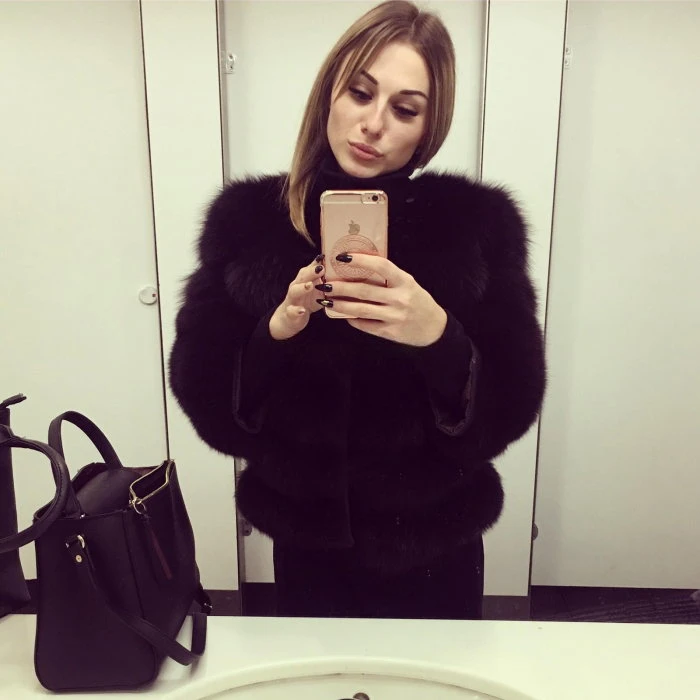 Alina — 4 / 8