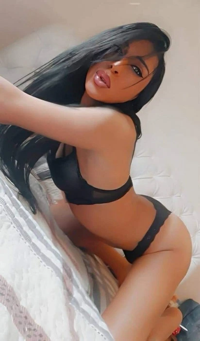 Leyla — 3 / 4