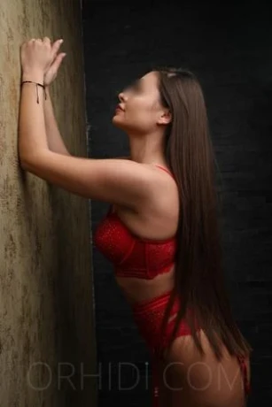 Kaskade Massagestudio - prof. Nuru-Anwendungen — 15 / 24