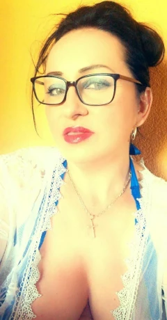 Andreea 52 — 19 / 44