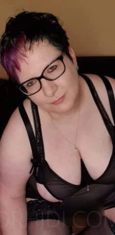 Lilly - molliger, deutscher Busentraum — 4 / 24