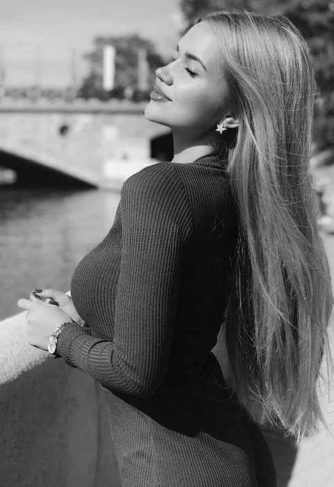 Bianca — 4 / 6