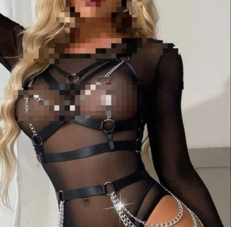 Deutsche Yasmin privat und Diskret Party — 3 / 9