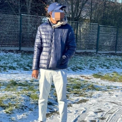 Krishna, Escort, Pilsen