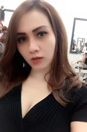 Maureen Alika — 4 / 6