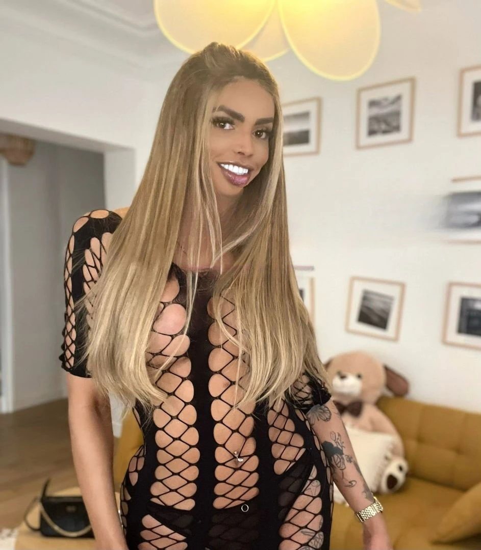 Taylla Leal, Escort, Paris