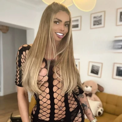 Taylla Leal, Escort, Paris