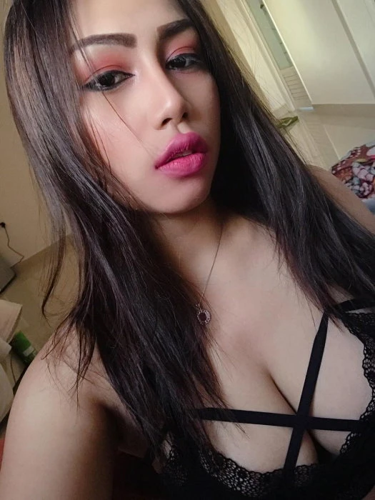 Zarka, Escort, Muscat
