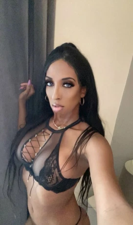 Miranda Nicol — 6 / 12