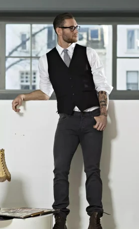 The Most Attractive And Stylish High Class Straight Male Escorts — 5 / 21