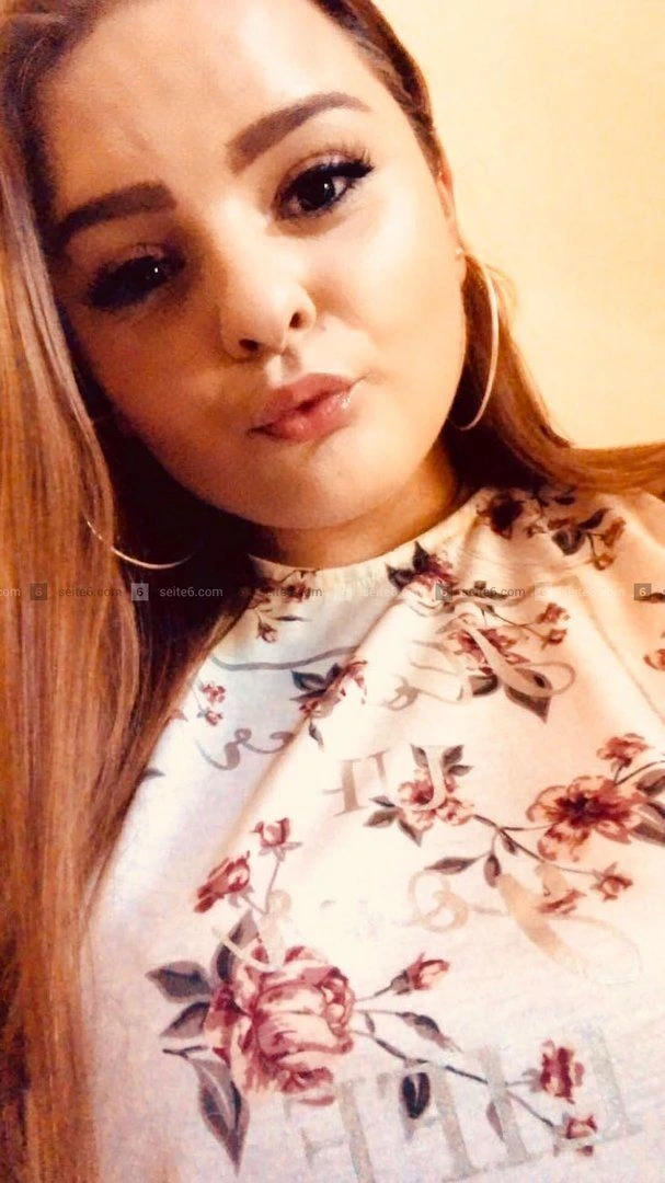 Vanessa — 6 / 7