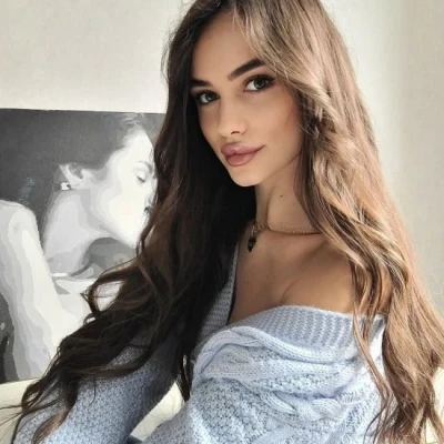 Malunia, Escort, Paris