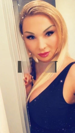 Britanie Doll — 10 / 12