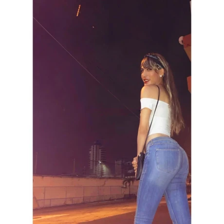 Karelys Sandoval — 10 / 12