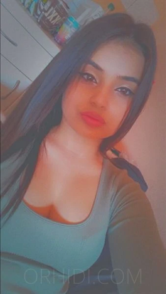 LEILA*SEXY AND HOT* — 4 / 6