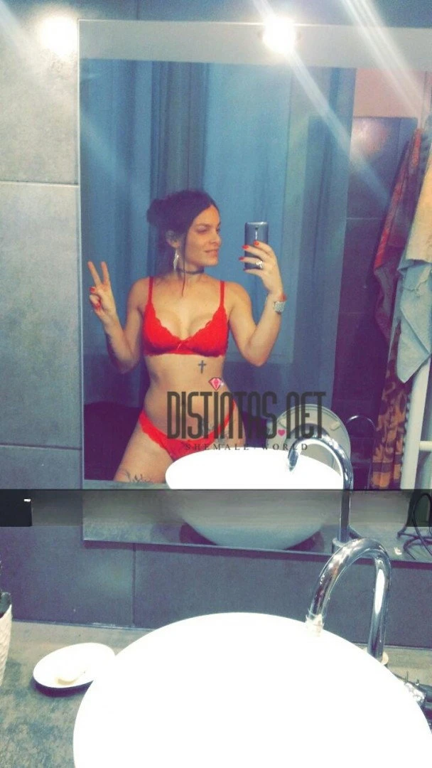 Raissa Marques — 9 / 12